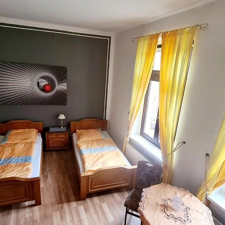 Hotel-Garni "Zum Loewen" Bad Freienwalde Kültér fotó
