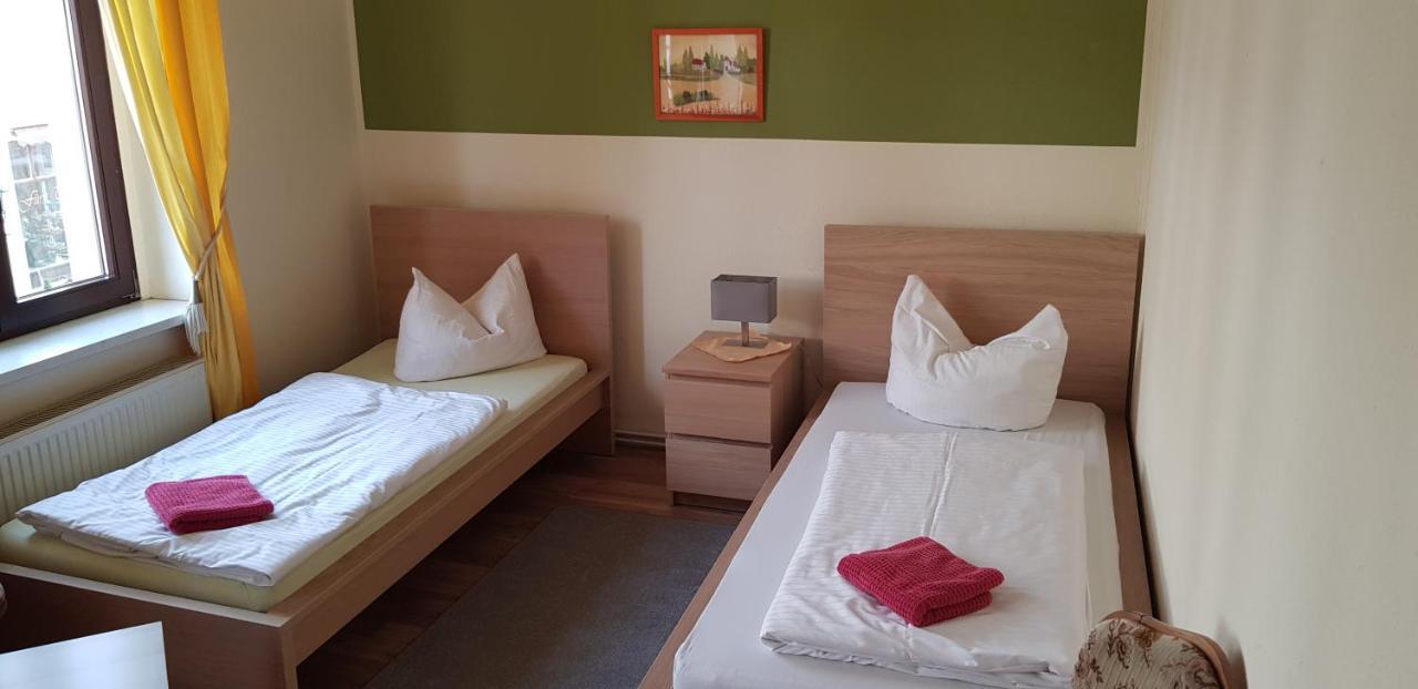 Hotel-Garni "Zum Loewen" Bad Freienwalde Kültér fotó
